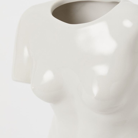H&M Statue Torso Vase - Picture 2 of 2